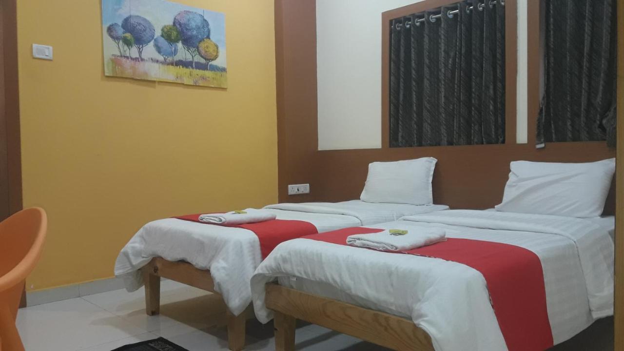Hotel Shivrai Pen Esterno foto